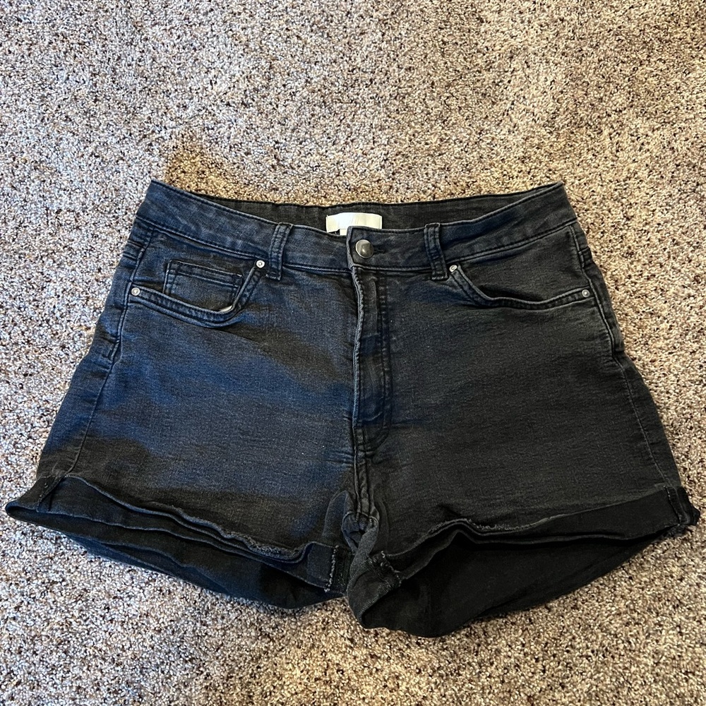 H&M Women's Black Jean Shorts